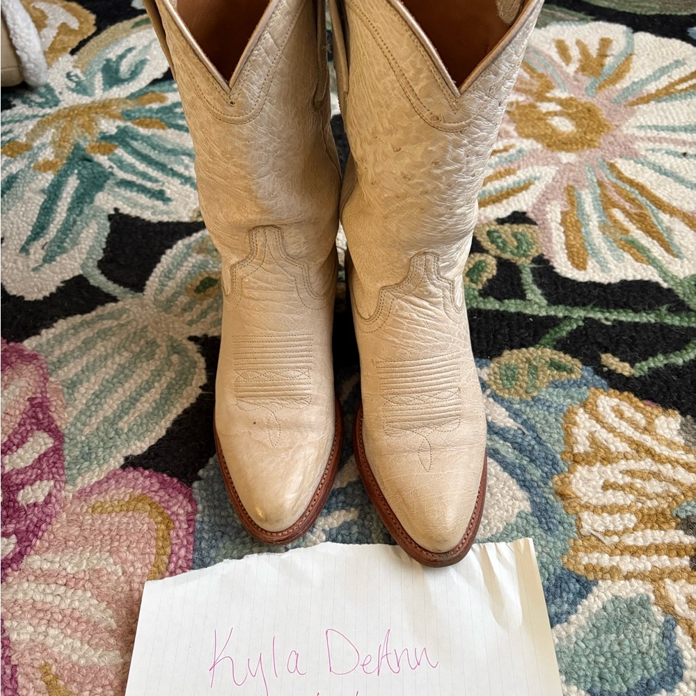 Tecovas Pearl Chloe’s Bone Heeled Boots - Picture 3 of 3